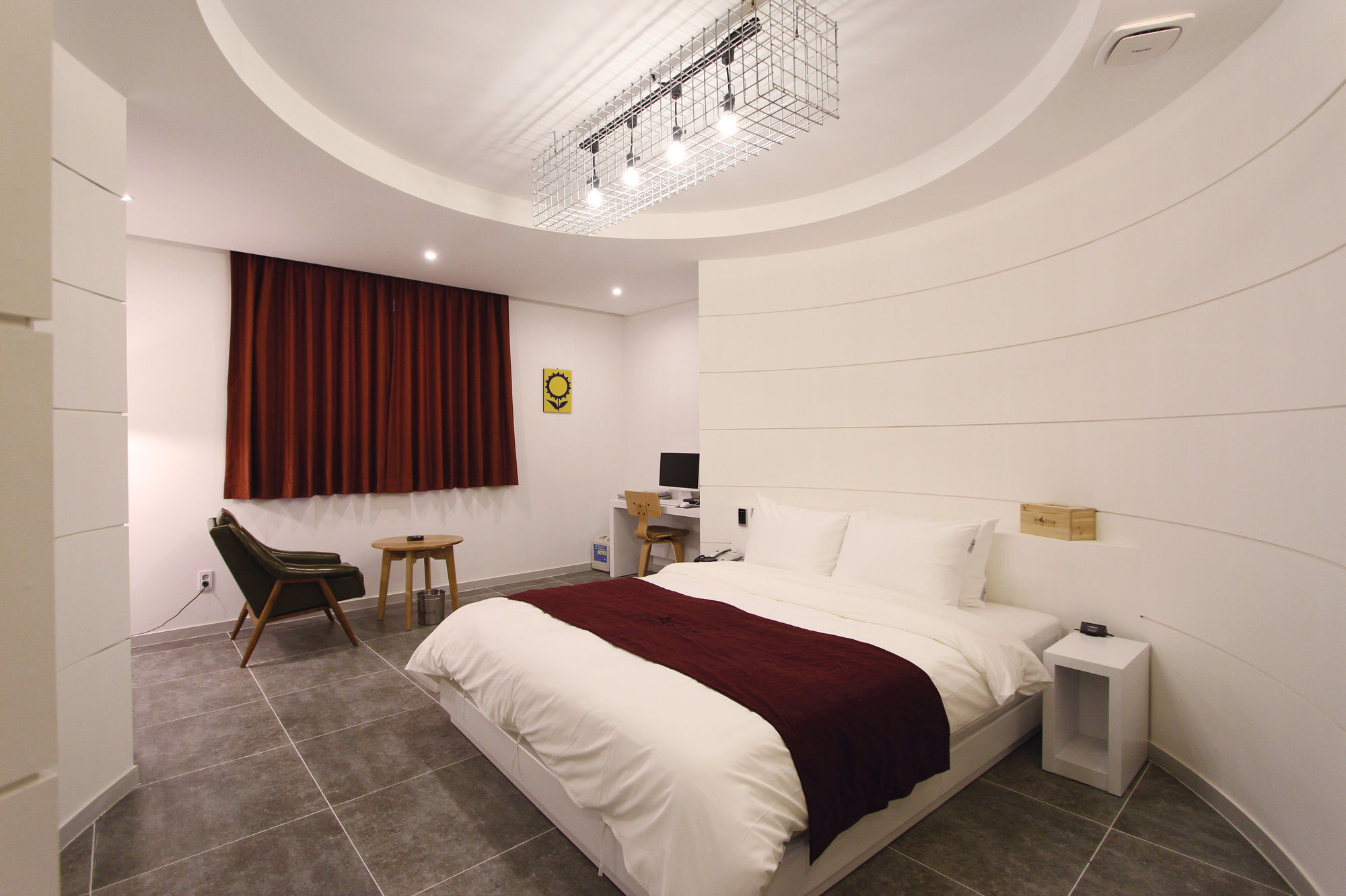 Instar Tourist Hotel Tegu Kültér fotó