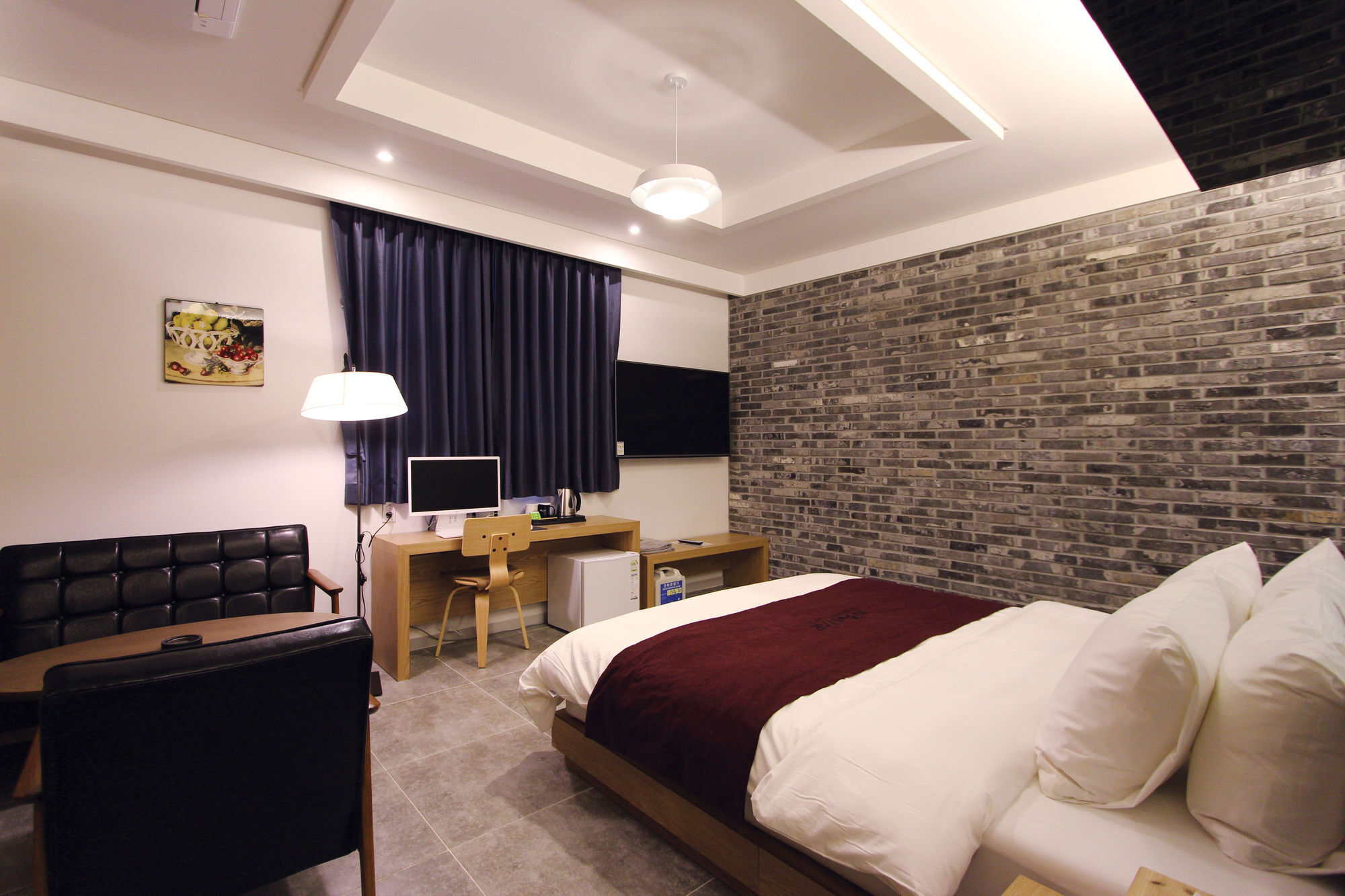 Instar Tourist Hotel Tegu Kültér fotó